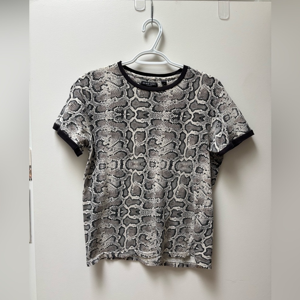 Black & White Snake-Skin Top